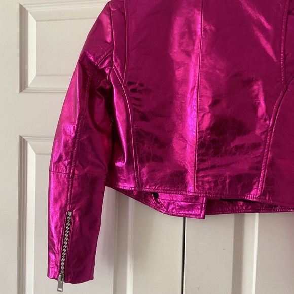 WALTER BAKER 💕🔥Genuine Leather Jenny Jacket in Fuchsia Metallic Crop Moto Fit - Picture 9 of 16